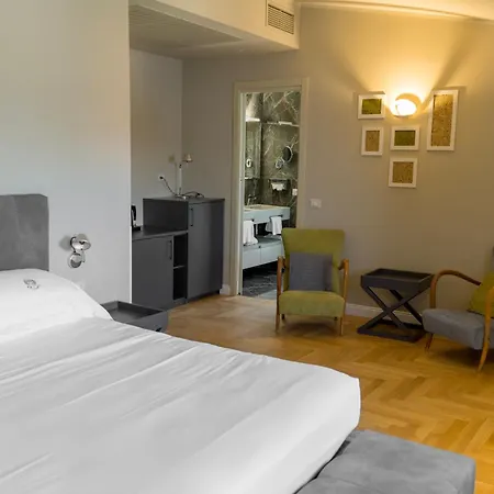 Paradiso Szálloda 4*