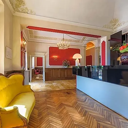 Paradiso Hotel 4*