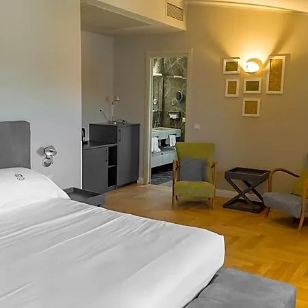 Paradiso Hotel