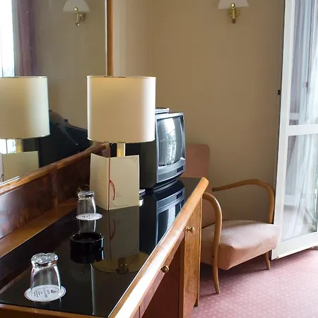 Paradiso Szálloda Arona