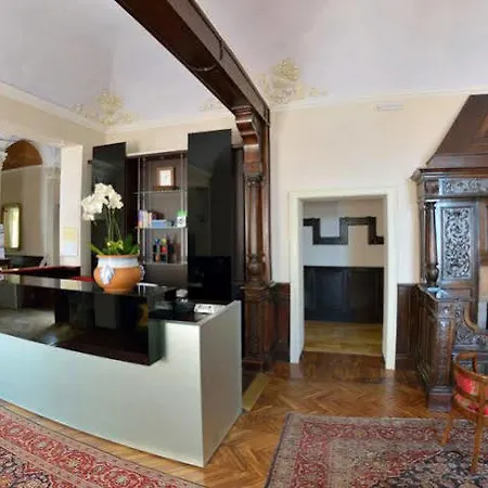 Paradiso 4*