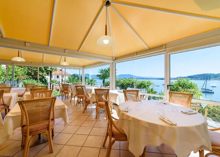 Paradiso 4*